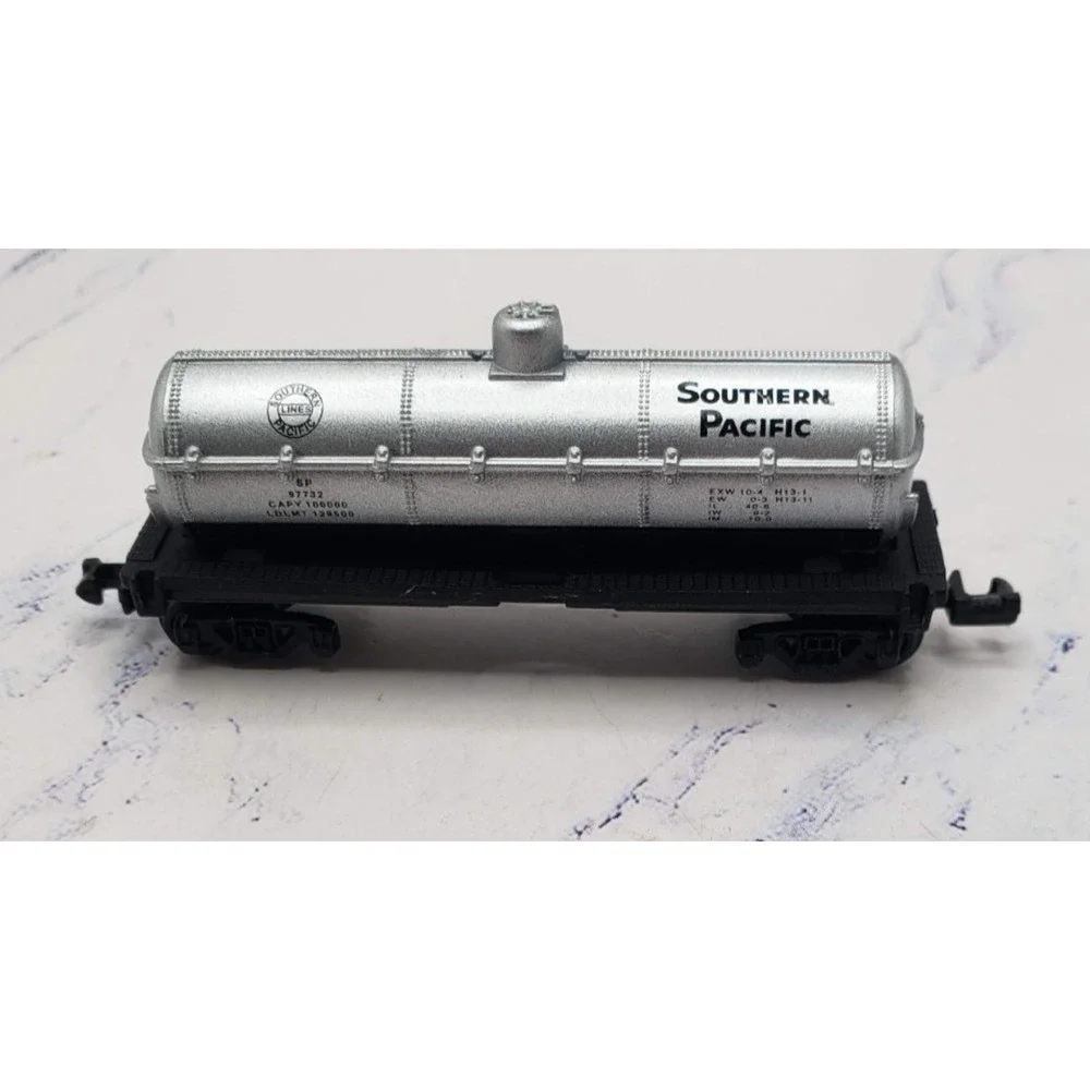 N Scale Speed Silver one dome Oil Tanker Car Southern Pacific SP 97732